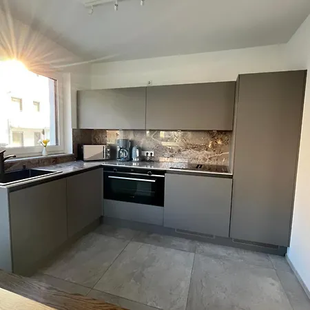 Modernes Stadthaus - Perfekt Fuer Business Projektteams & Familien Apartmán *