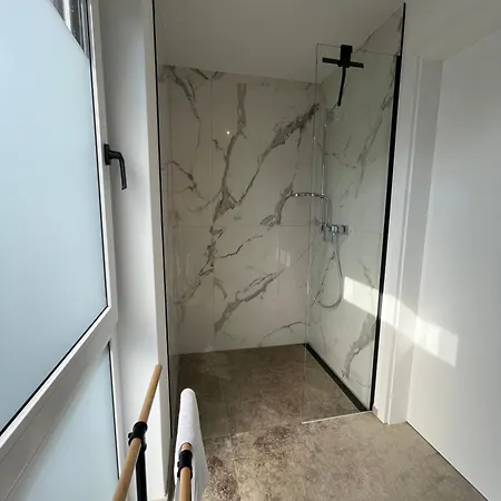 Apartmán Modernes Stadthaus - Perfekt Fuer Business Projektteams & Familien